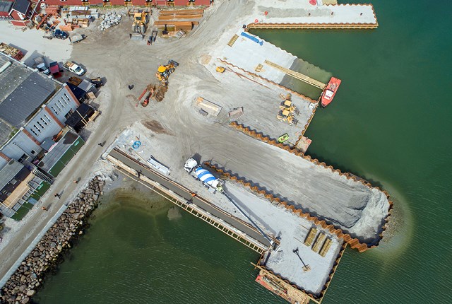 18.05.2021 -Luftfoto af havneudvidelsen- Foto Tom Jensen